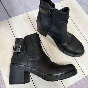 B By Bullboxer Woman’s Ankle Booties Size 7 black